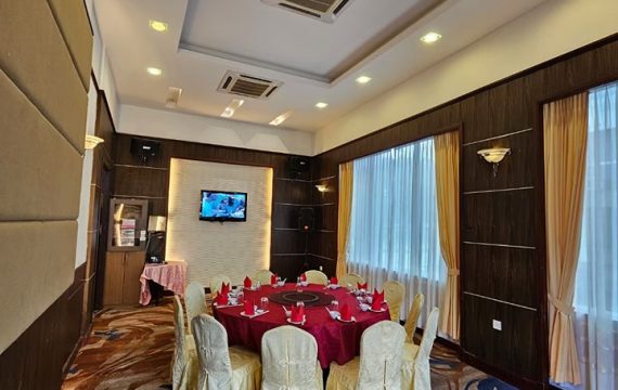 VIP ROOM